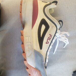 FILA DISTRESS SNEAKERS